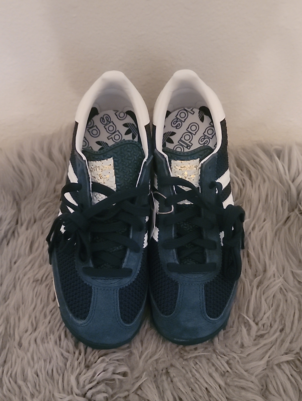 Men's Adidas Ivy and White Logo Insole Low-Top Sneaker